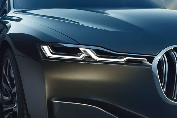 BMW представила новый электрический концепт-кар с запасом хода 600 км